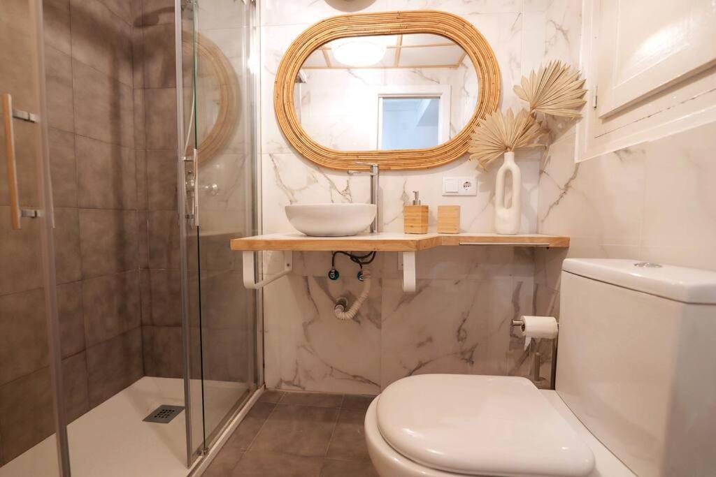 Apartamento A Estrenar En Calle Alcazares Sevilla Exterior foto