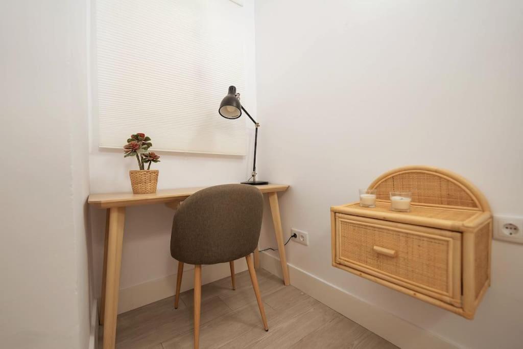 Apartamento A Estrenar En Calle Alcazares Sevilla Exterior foto