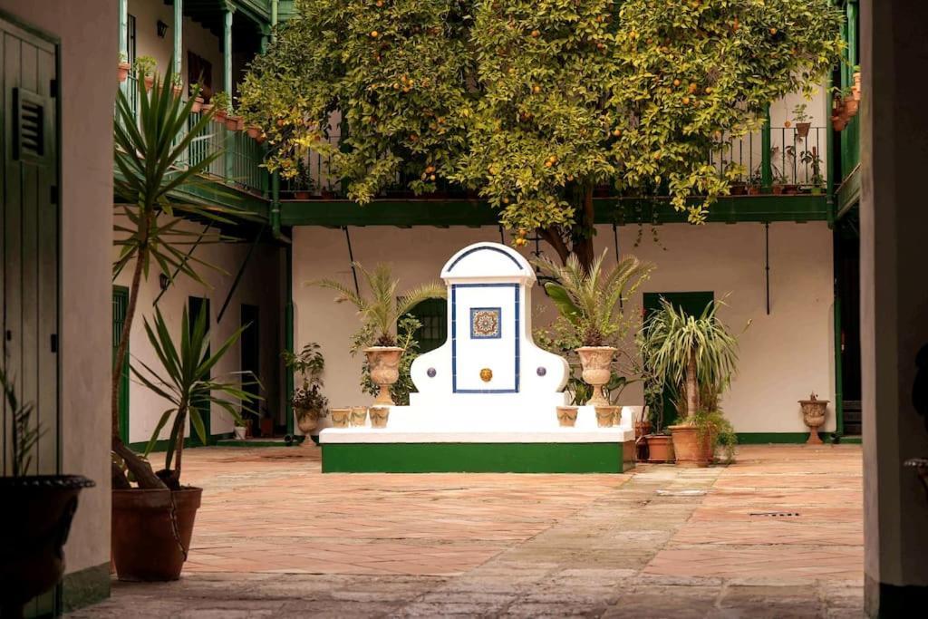 Apartamento A Estrenar En Calle Alcazares Sevilla Exterior foto